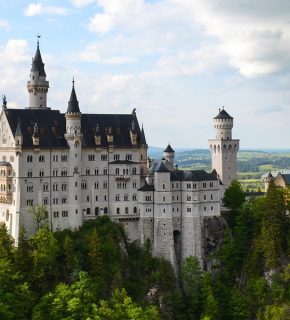 Castles of the World