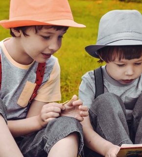 Children Reading