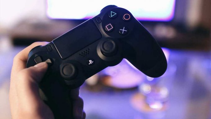 4 Reasons Why should i buy a ps4