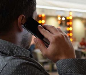 call someone to Report an Injury from car accident