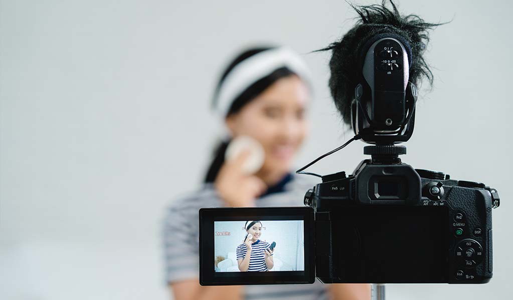 3 Useful Tips How to Make Videos for a Business - Worlds ...