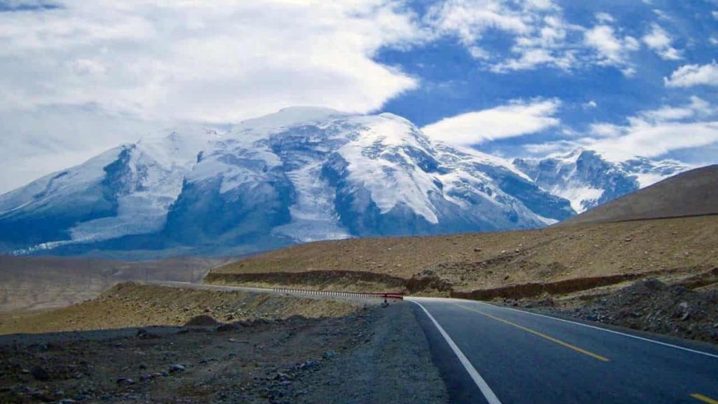 road trip to Hunza