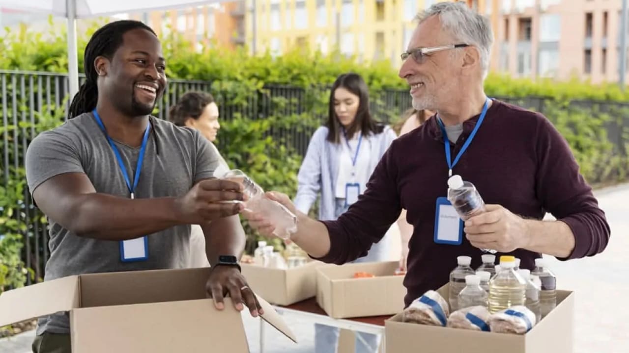Elders Volunteering Abroad in Foodbank