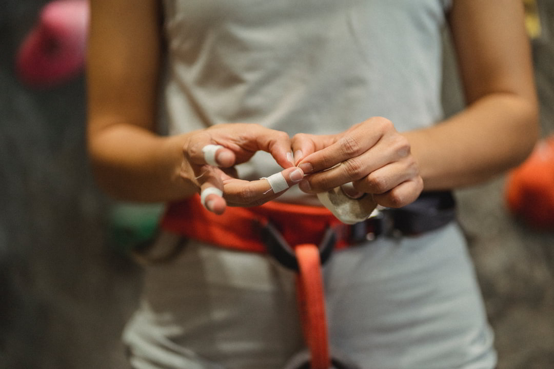 Mountain Equipment for Rock Ascent