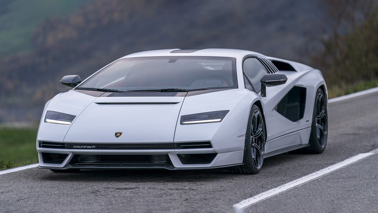 Lamborghini Countach LPI 800-4 a white beauty on road
