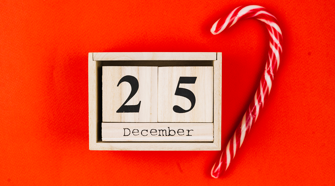 25 december inscription on wooden blocks