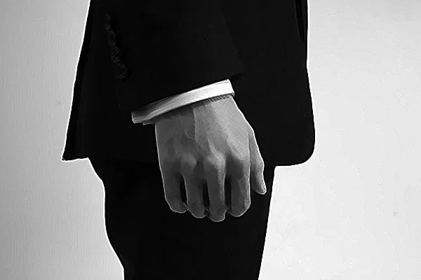how-much-sleeve-cuff-should-be-showing-when-wearing-suit-jacket