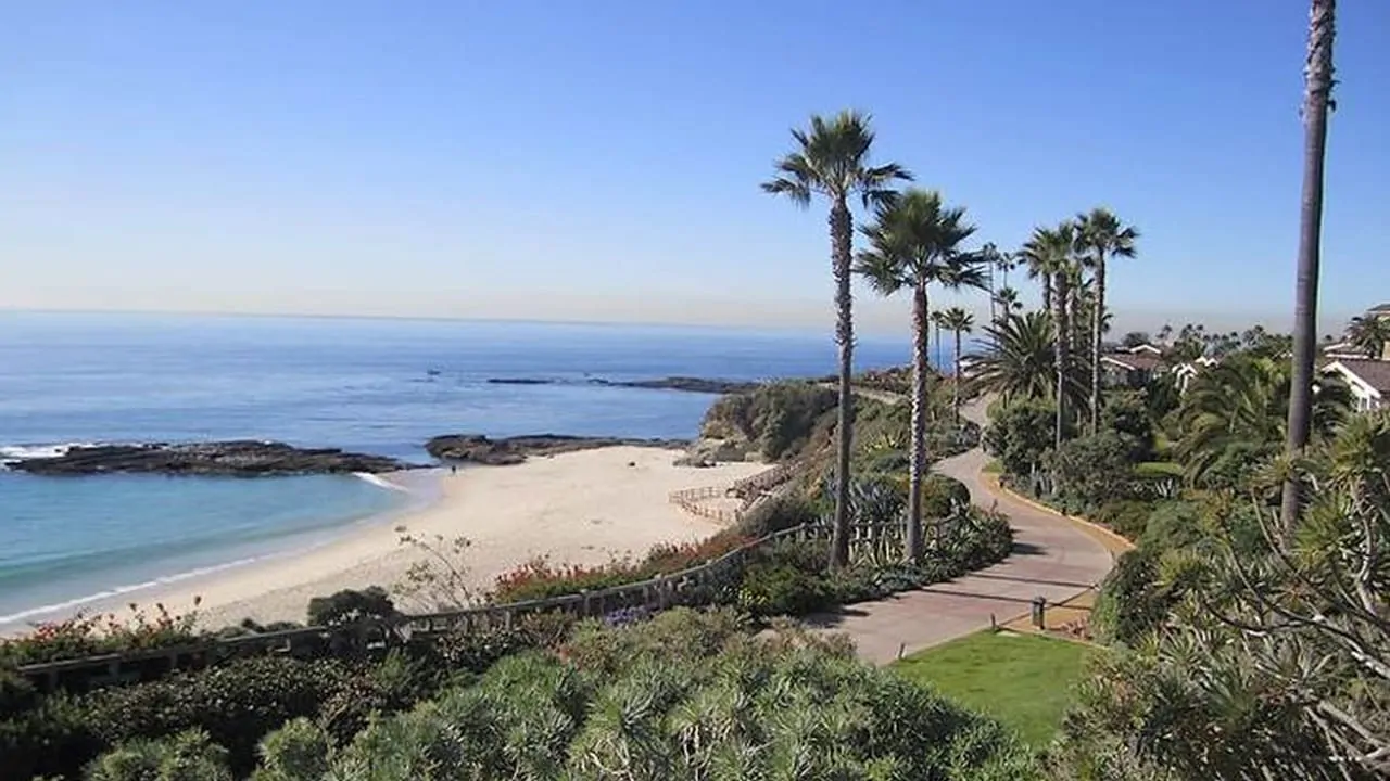 An upper view of treasure island park